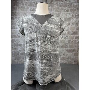 Lululemon Shirt Womens 10 Gray Mesh Back V Neck Patterned Athletic Workout Top